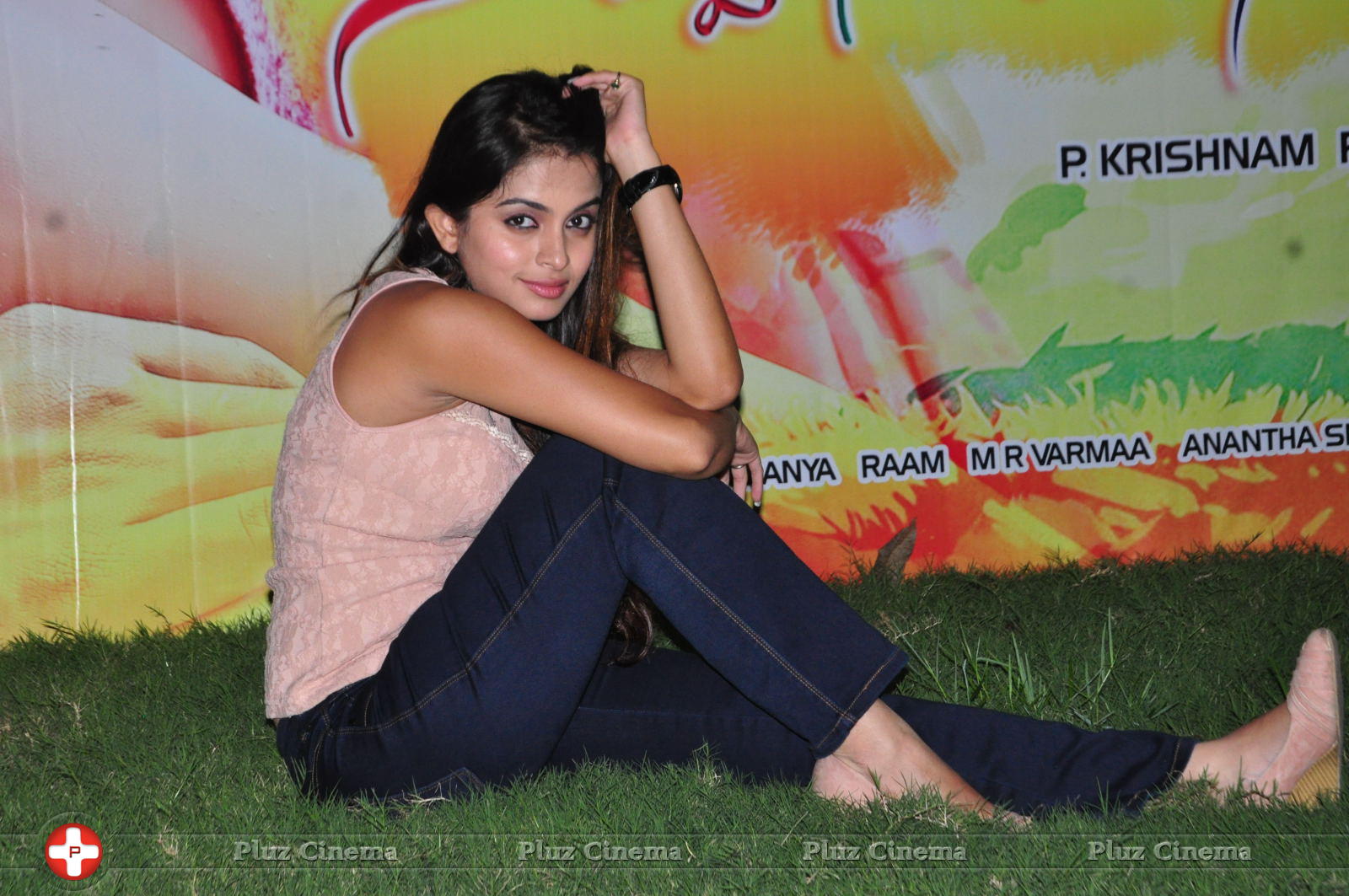 Sheena Shahabadi at Nuvve Naa Bangaram First Look Release Photos | Picture 599572